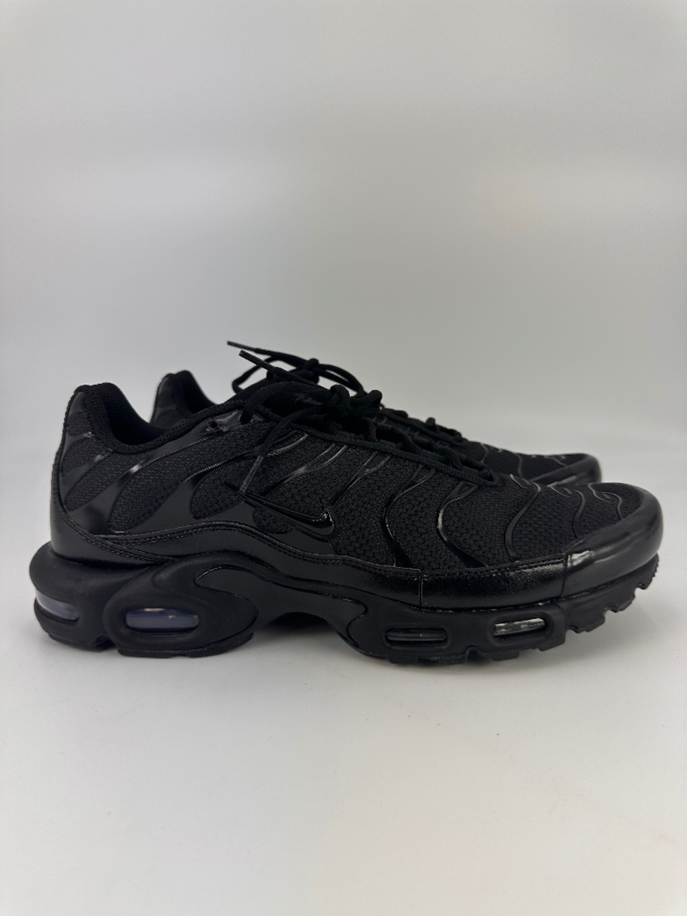 Nike Air Max Plus Triple Black 604133-050 Size 13M-